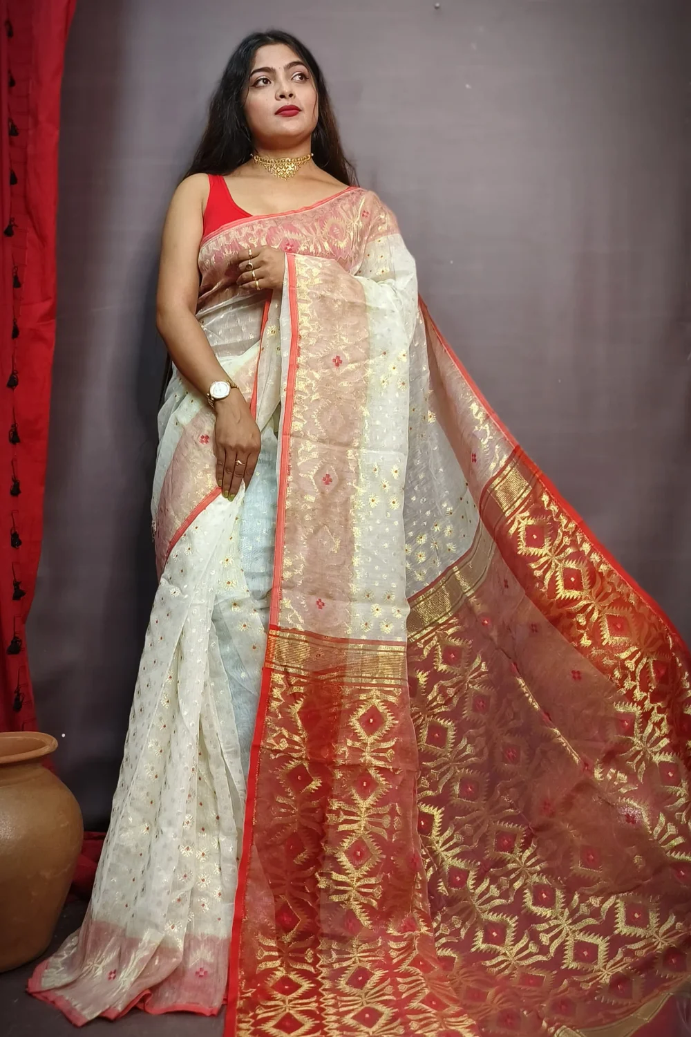 White Zari Designed Cotton Jamdani Saree