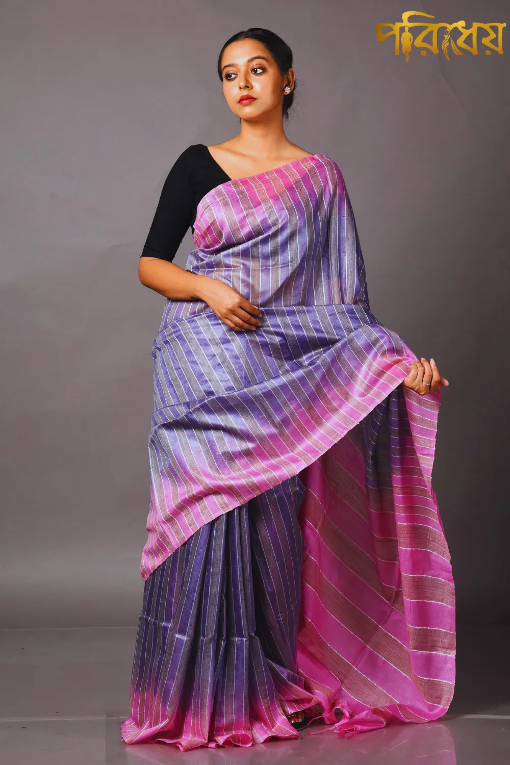 Especial Grey Saree -