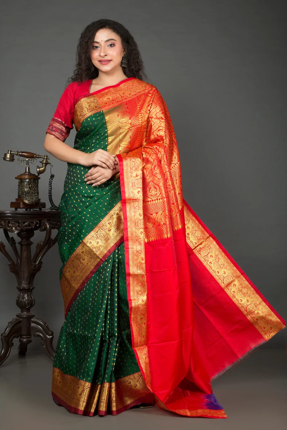 Aggregate 135+ red and green combination saree latest